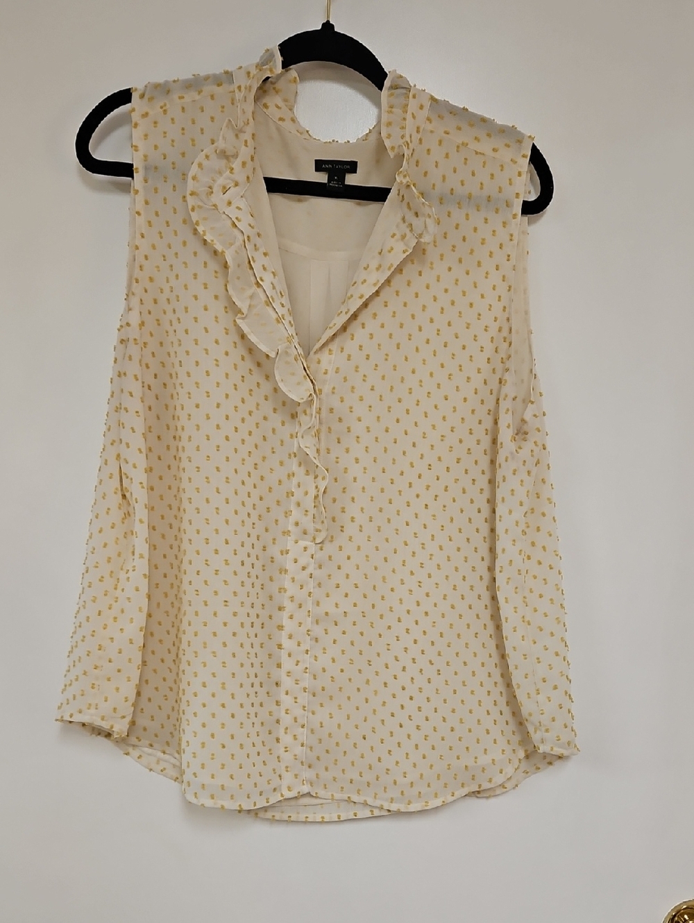Ann Taylor Cream Sleeveless Ruffle V-Neck Blouse with Gold Dot Accent